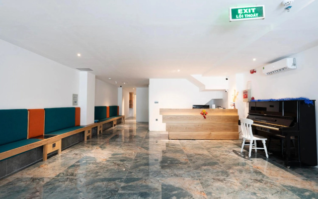 Haven Hut Hotel – Lobby – Ho Chi Minh City