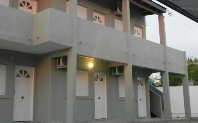 Los Pinos Bungalows