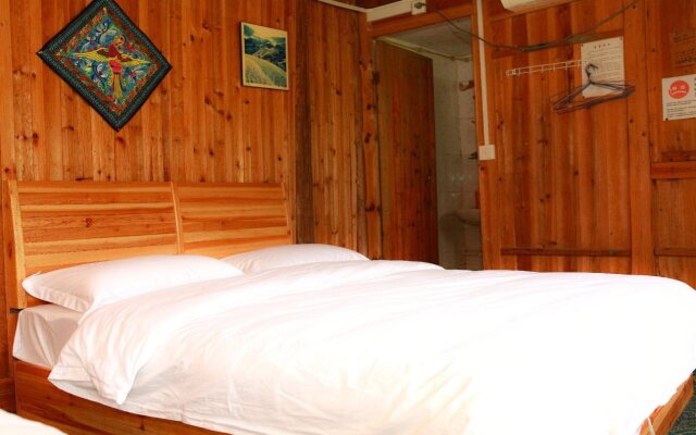 Dragon's Den Hostel in Rice Terraces