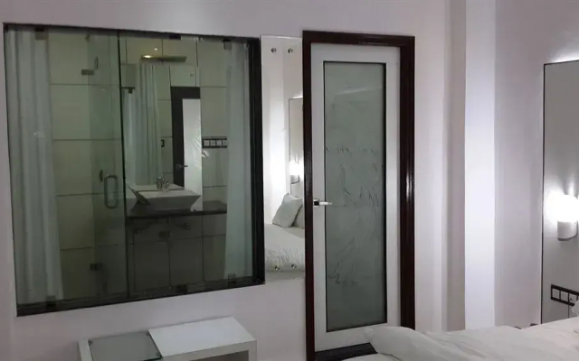 Hotel Mandiram Palace