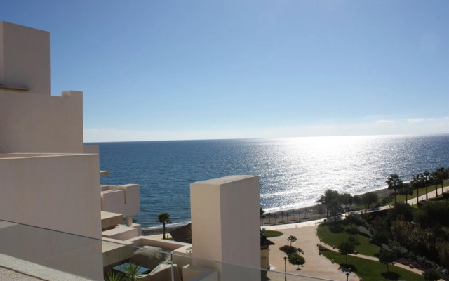 First Line Penthouse With Private Pool