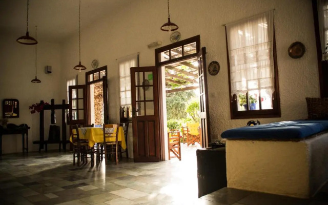 Vagia Beach Apartments