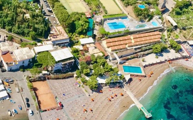 Hotel & Resort Le Axidie