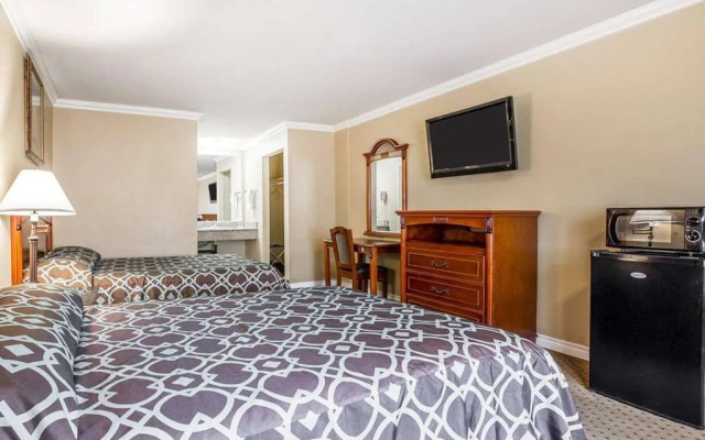 Rodeway Inn Artesia Cerritos