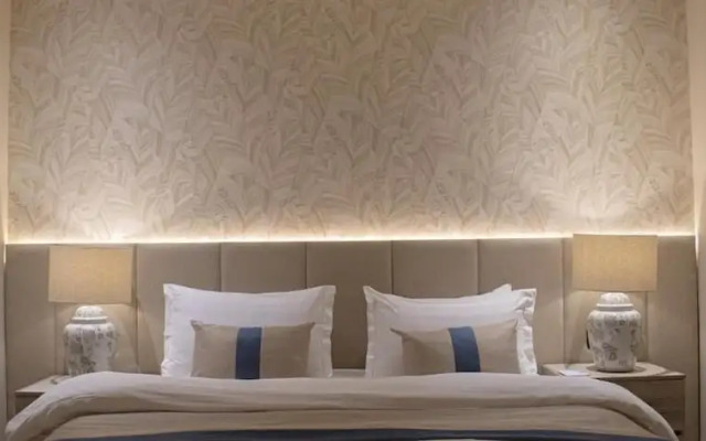 Palm Gate Hotel Suites