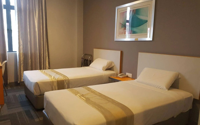 U Pac Hotel