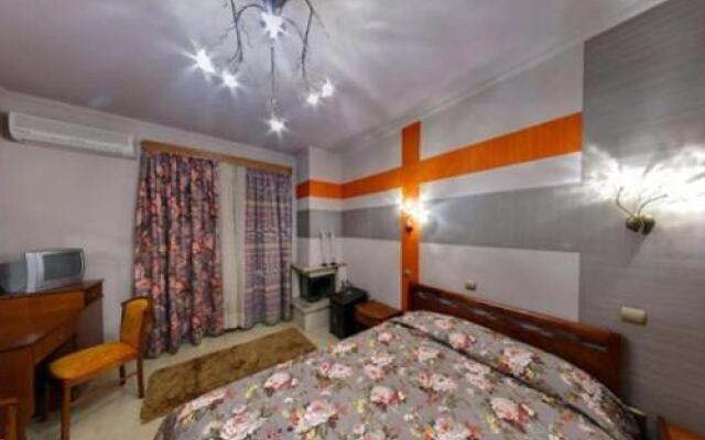 Dryades Hotel