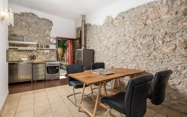 Villa Cave Romana