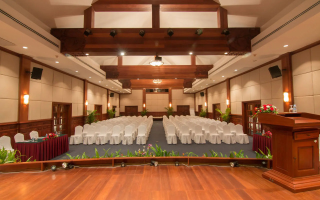 Angkor Palace Resort & Spa