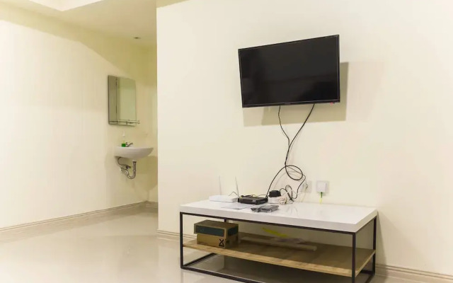 Comfortable 2Br Apartment At Meikarta