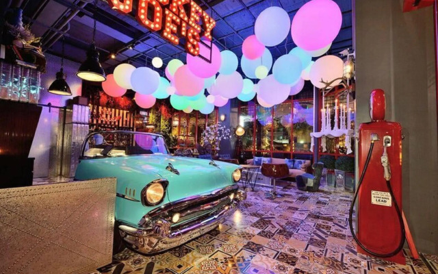 Smokey Joe's Apartment