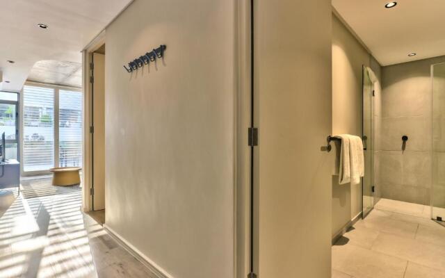 One Bedroom With Balcony and City Views