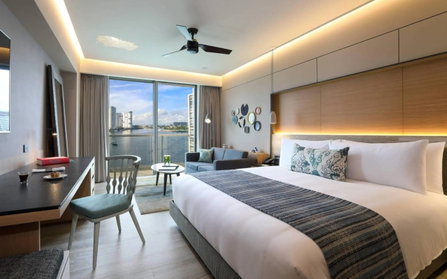 Renaissance Cancun Resort & Marina