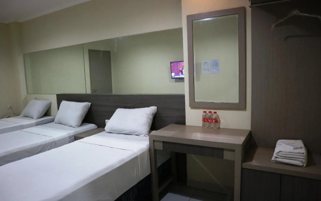 Ethan Hotel Cilincing Plaza