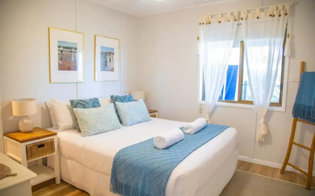 Yarabin - Luxury 6 Bedroom Home With Ocean Views – Guest Rooms – Point Lookout