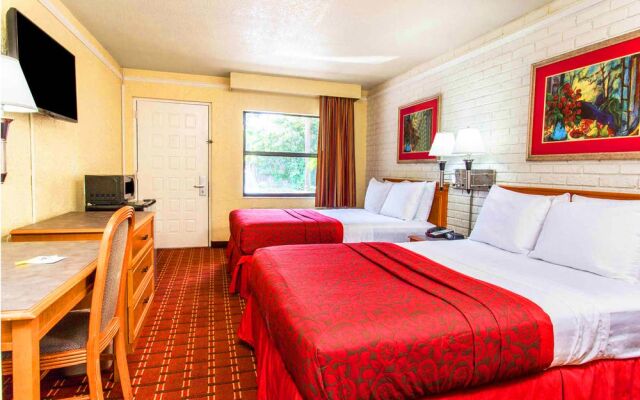 Days Inn And Suites Altamonte Springs