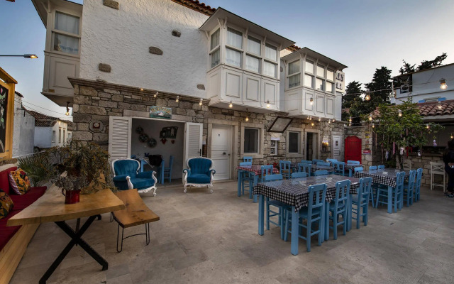 Monat Otel Alacati