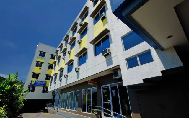 OYO 187 The Maxwell Hotel