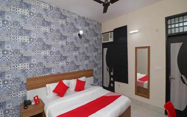 Dwarka Palace By OYO Rooms
