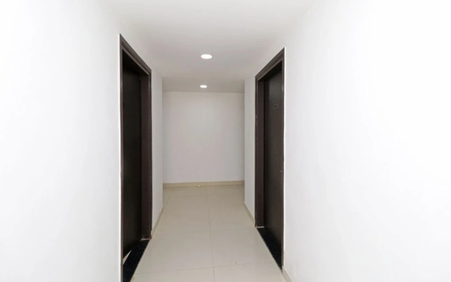 Tipsyy Inn Suites 007