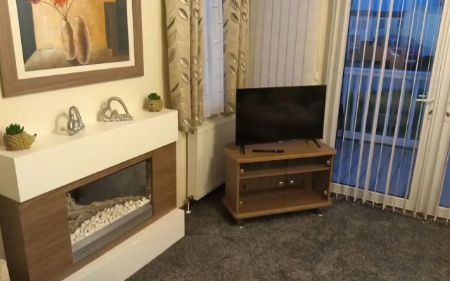 Lovely 3-bed Lodge in Towyn Near Rhyl