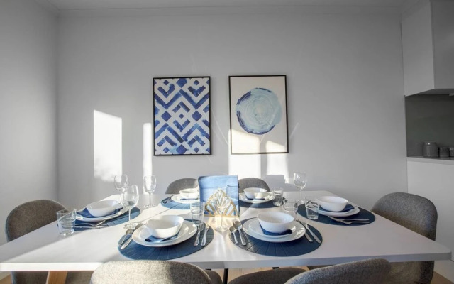 Trendy Sweet Home In Blackburn South