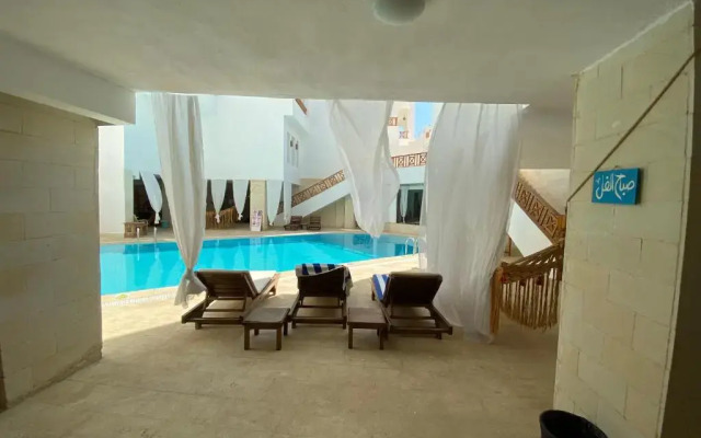 Blue Vision Hotel & Diving College