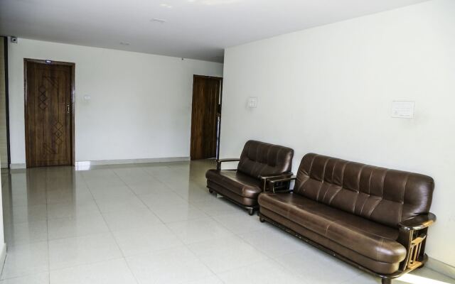 OYO 24265 Hotel Nagu Palace