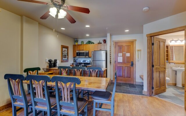 2296 Red Hawk Lodge 2 Bedroom Condo by RedAwning