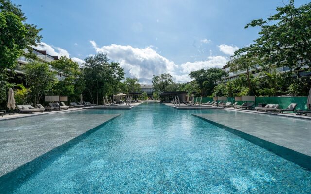 Condo Anahuac - Luxury At AWA Residences