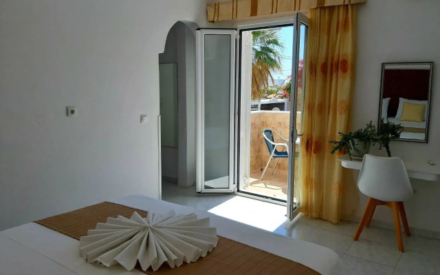 Summer Holiday by Atalos Suites