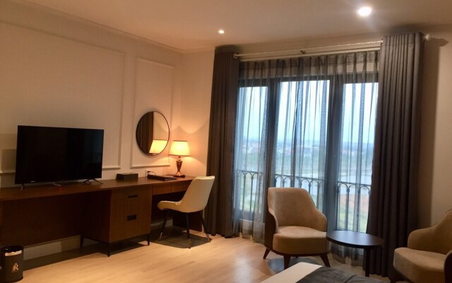 Rex Quang Binh Hotel