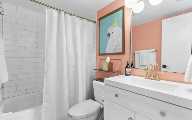 Colony Beach Club 122