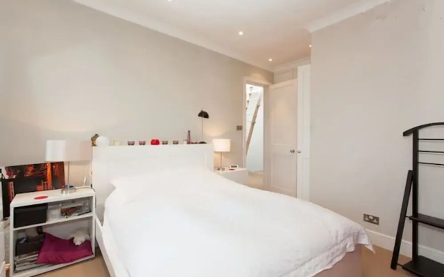 Private Apartment Earl's Court