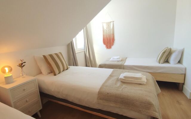 Lisbon Skyline Apartment by Misha s Place 5E