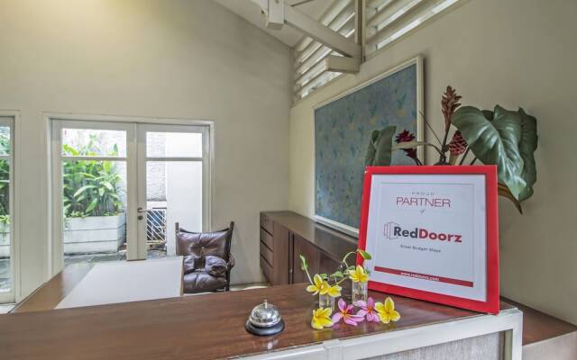 RedDoorz @ Mampang Prapatan