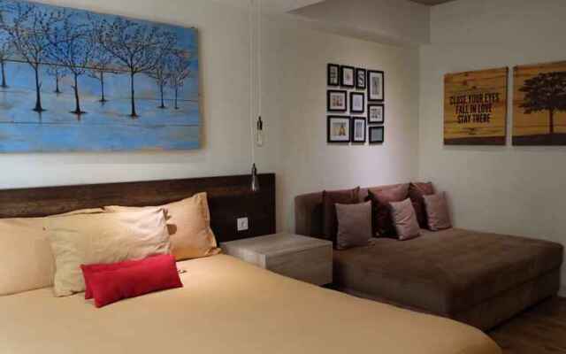 Lavenderbnb Room 3 at Mataram City