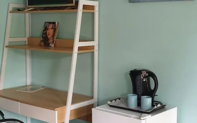 Queen's Comfort Inn