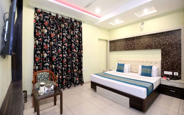 OYO 3025 Hotel Amaze