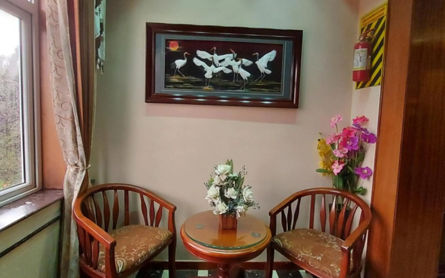Hotel Astoria Residency