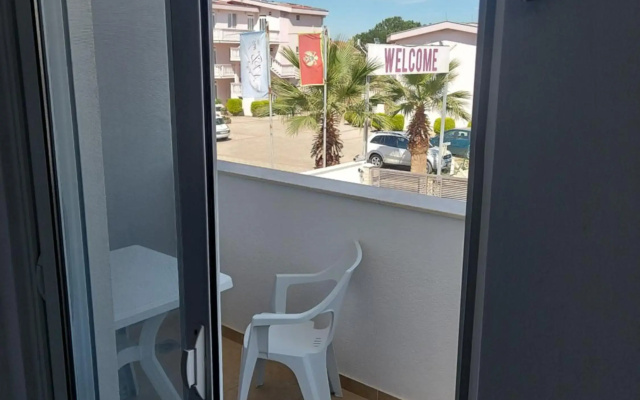 Ulcin Relax Apartments & Rooms
