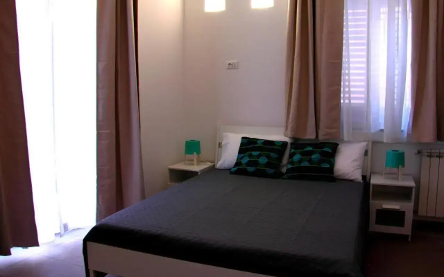 Re Federico Apartment