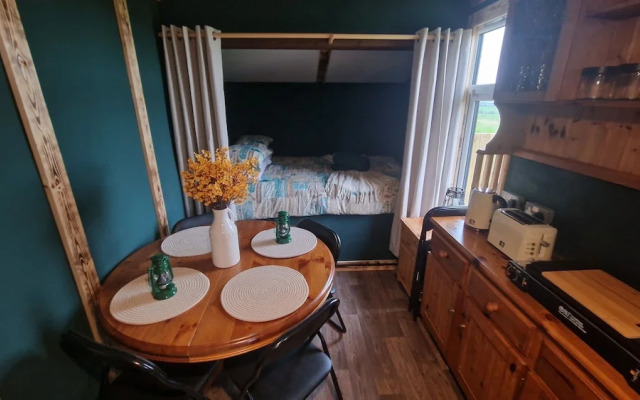 Sea View hut Sleeps 4/6