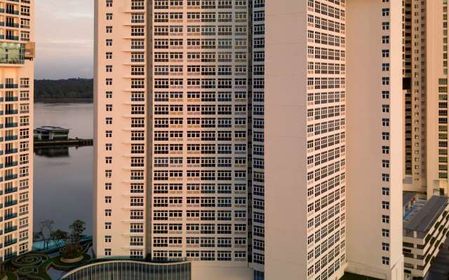 Pinetree Marina Resort