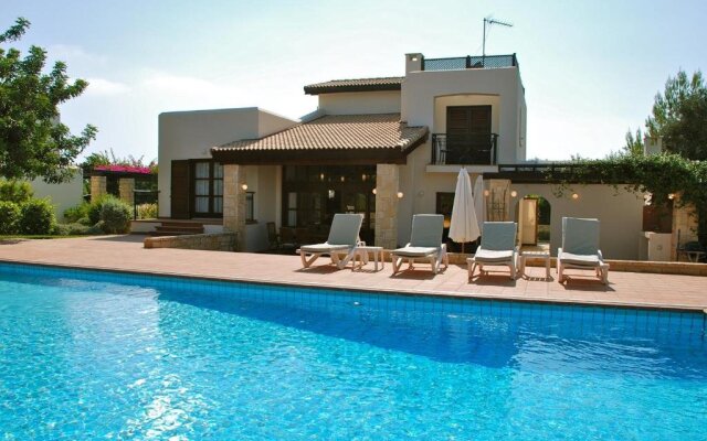 3 BR Villa Limni