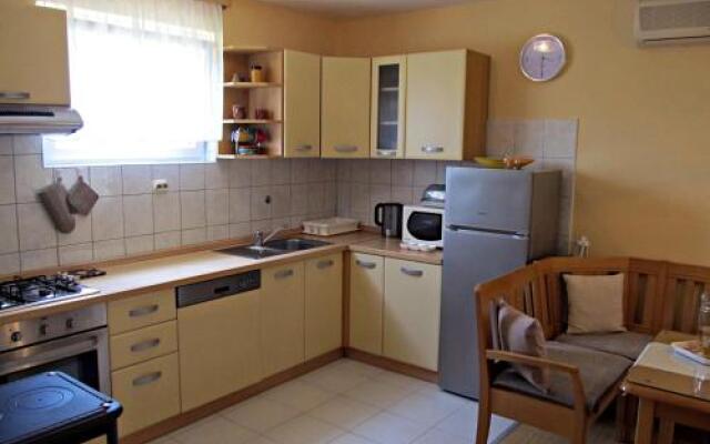 Apartment Ana