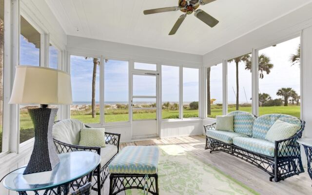 3939 Duval Drive Beachfront by Vtrips