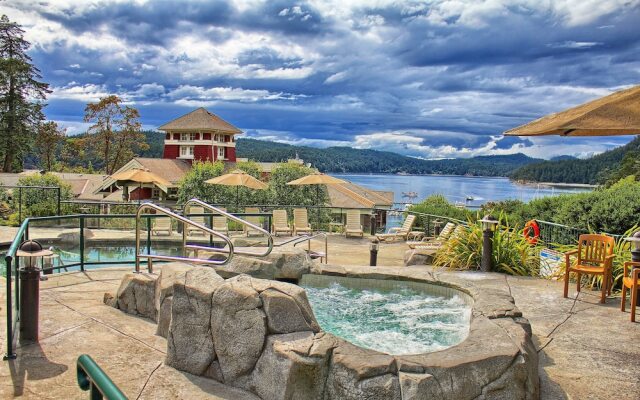 Poets Cove Resort & Spa