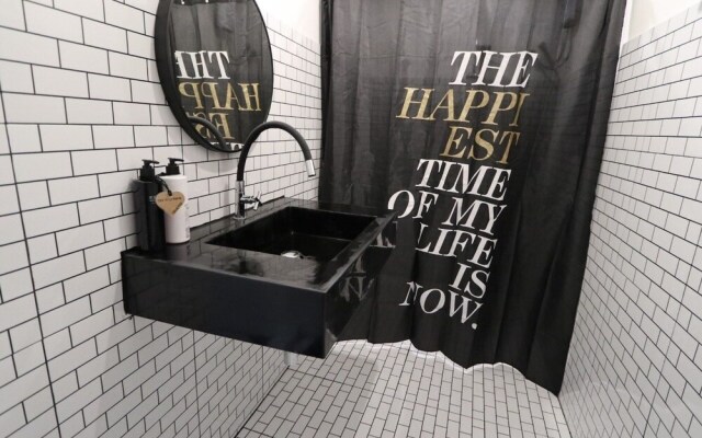 The Platform 3/4 Poshtel