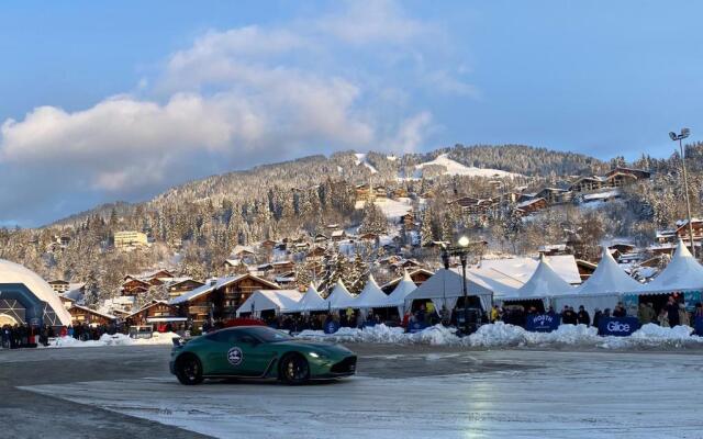 A Place 2 Be, Megeve Centre